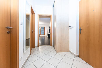 Pronájem bytu 2+kk v osobním vlastnictví 80 m², Praha 5 - Hlubočepy