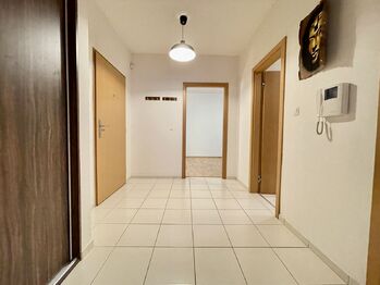 Prodej bytu 2+kk v osobním vlastnictví 57 m², Praha 8 - Libeň