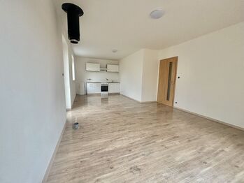 Pronájem domu 85 m², Rozstání