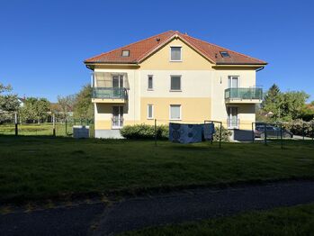 Prodej bytu 2+kk v osobním vlastnictví 65 m², Štěnovice