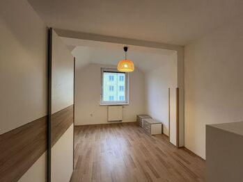 Prodej bytu 2+kk v osobním vlastnictví 65 m², Štěnovice