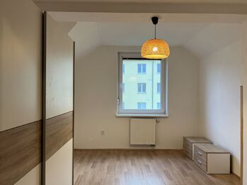 Prodej bytu 2+kk v osobním vlastnictví 65 m², Štěnovice