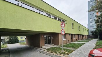 Pronájem bytu 1+1 v družstevním vlastnictví 37 m², Kuřim