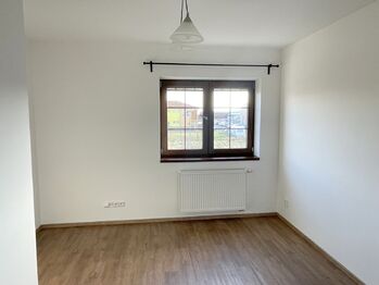 Pronájem bytu 3+kk v osobním vlastnictví 66 m², Šestajovice