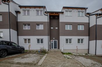 Prodej bytu 3+kk v osobním vlastnictví 77 m², Vochov