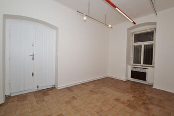 Pronájem obchodních prostor 57 m², Plzeň