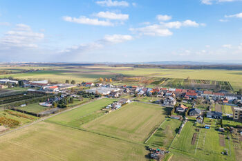 Prodej pozemku 1642 m², Záříčí