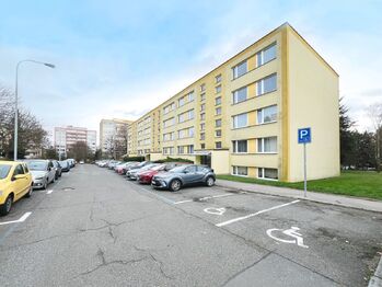 Prodej bytu 3+1 v osobním vlastnictví 83 m², Praha 8 - Kobylisy