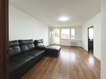 Prodej bytu 3+1 v osobním vlastnictví 83 m², Praha 8 - Kobylisy