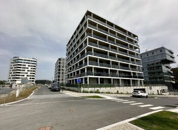 Pronájem bytu 2+kk v osobním vlastnictví 82 m², Praha 8 - Karlín