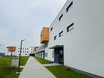 Prodej bytu 2+kk v osobním vlastnictví 68 m², Praha 9 - Hostavice