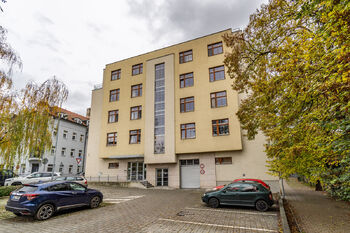 Prodej bytu 2+kk v osobním vlastnictví 62 m², Praha 4 - Michle