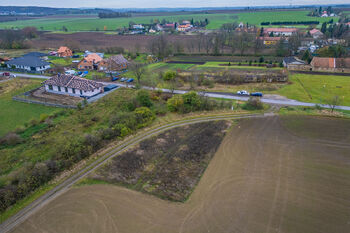 Prodej pozemku 1113 m², Vykáň