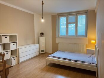 Prodej bytu 1+1 v osobním vlastnictví 35 m², Praha 6 - Střešovice