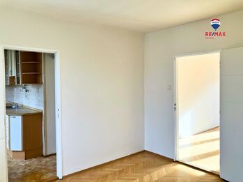 Pronájem bytu 3+1 v osobním vlastnictví 64 m², Praha 10 - Strašnice