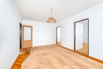 obývací pokoj - Prodej bytu 3+1 v osobním vlastnictví 68 m², České Budějovice