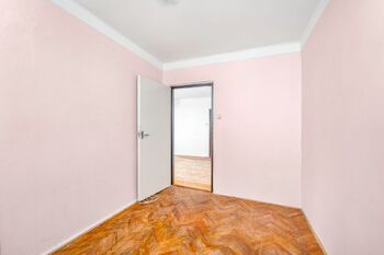 pokoj - Prodej bytu 3+1 v osobním vlastnictví 68 m², České Budějovice