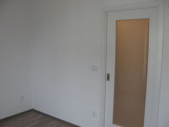 pokoj - Pronájem bytu 2+kk v osobním vlastnictví 48 m², Chrudim