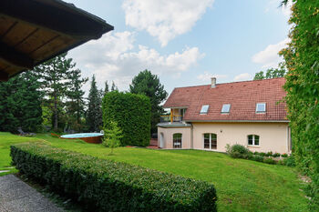 Prodej domu 246 m², Zdiby