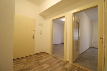 Pronájem bytu 2+kk v osobním vlastnictví 45 m², Praha 3 - Vinohrady