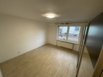 Ložnice 1b - Pronájem domu 92 m², Hostivice