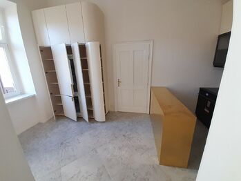 Prodej bytu 4+1 v osobním vlastnictví 143 m², Znojmo