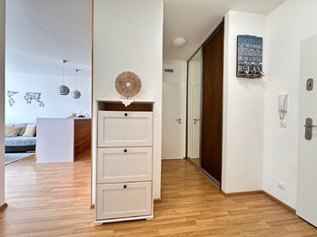 Pronájem bytu 2+kk v osobním vlastnictví 65 m², Praha 4 - Modřany