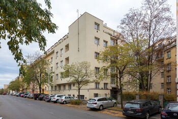 Pronájem bytu 2+kk v družstevním vlastnictví 47 m², Praha 4 - Nusle