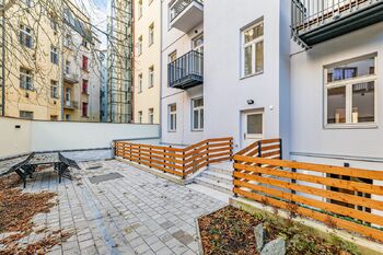 Prodej bytu 1+kk v osobním vlastnictví 30 m², Praha 7 - Bubeneč