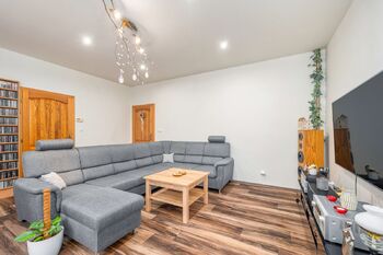 OBÝVACÍ POKOJ - Prodej domu 180 m², Písek