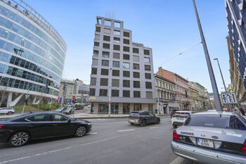 Prodej apartmánu 22 m², Praha 5 - Smíchov