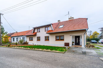 Prodej domu 402 m², Týnec