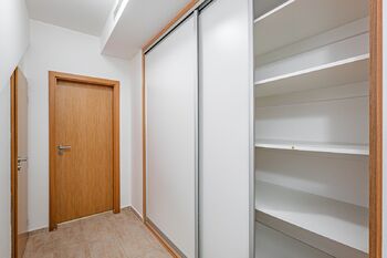 Prodej domu 476 m², Praha 5 - Jinonice