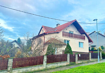 Prodej domu 160 m², Domoušice