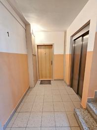 Pronájem bytu 2+kk v osobním vlastnictví 48 m², Praha 5 - Hlubočepy