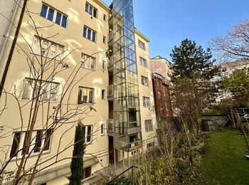 Prodej bytu 2+kk v osobním vlastnictví 43 m², Praha 10 - Vršovice