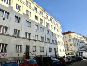 Prodej bytu 2+kk v osobním vlastnictví 43 m², Praha 10 - Vršovice