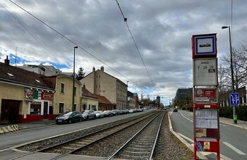 Prodej garážového stání 18 m², Praha 10 - Strašnice