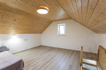 Chata podkroví - Prodej chaty / chalupy 39 m², Chříč