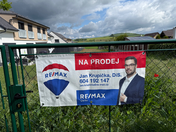 Prodej pozemku 1429 m², Hodějice