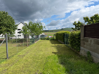 Prodej pozemku 1429 m², Hodějice