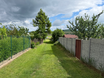 Prodej pozemku 1429 m², Hodějice