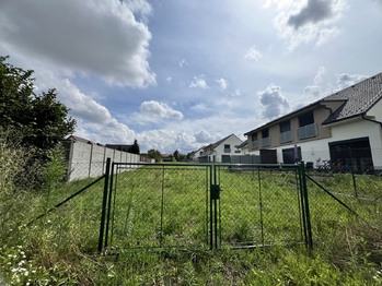 Prodej pozemku 965 m², Kojátky