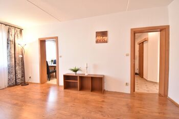 Pronájem bytu 3+1 v osobním vlastnictví 77 m², Hradec Králové