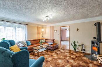 Prodej domu 160 m², Chrášťany