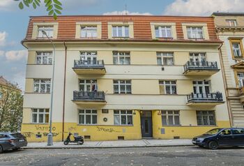 Prodej bytu 1+kk v osobním vlastnictví 22 m², Praha 5 - Smíchov