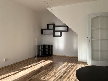 Pronájem bytu 3+1 v osobním vlastnictví 74 m², Kladno