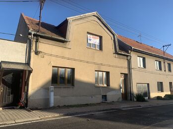 Prodej domu 144 m², Chrášťany