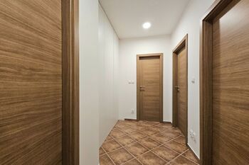 chodba - Pronájem bytu 3+kk v osobním vlastnictví 64 m², Přezletice