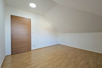 pokoj - Pronájem bytu 3+kk v osobním vlastnictví 64 m², Přezletice